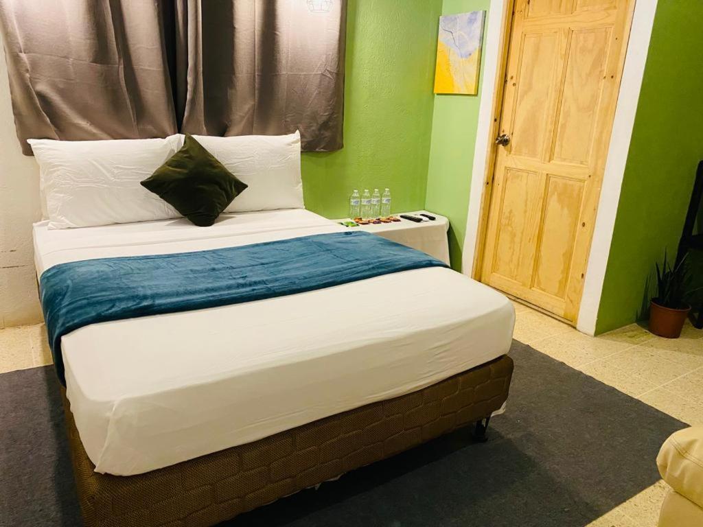Hotel Adventure Lodge Хако Экстерьер фото