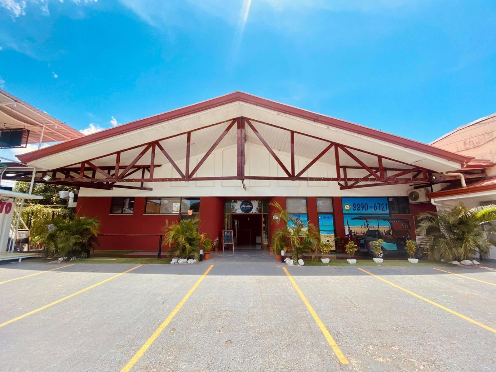 Hotel Adventure Lodge Хако Экстерьер фото
